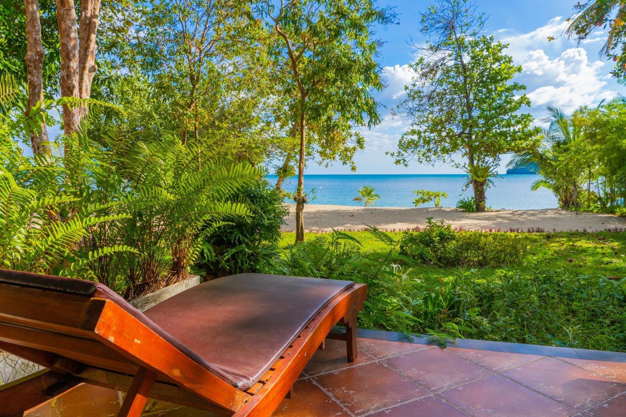 Chivapuri Beach Resort Koh Chang Exterior photo