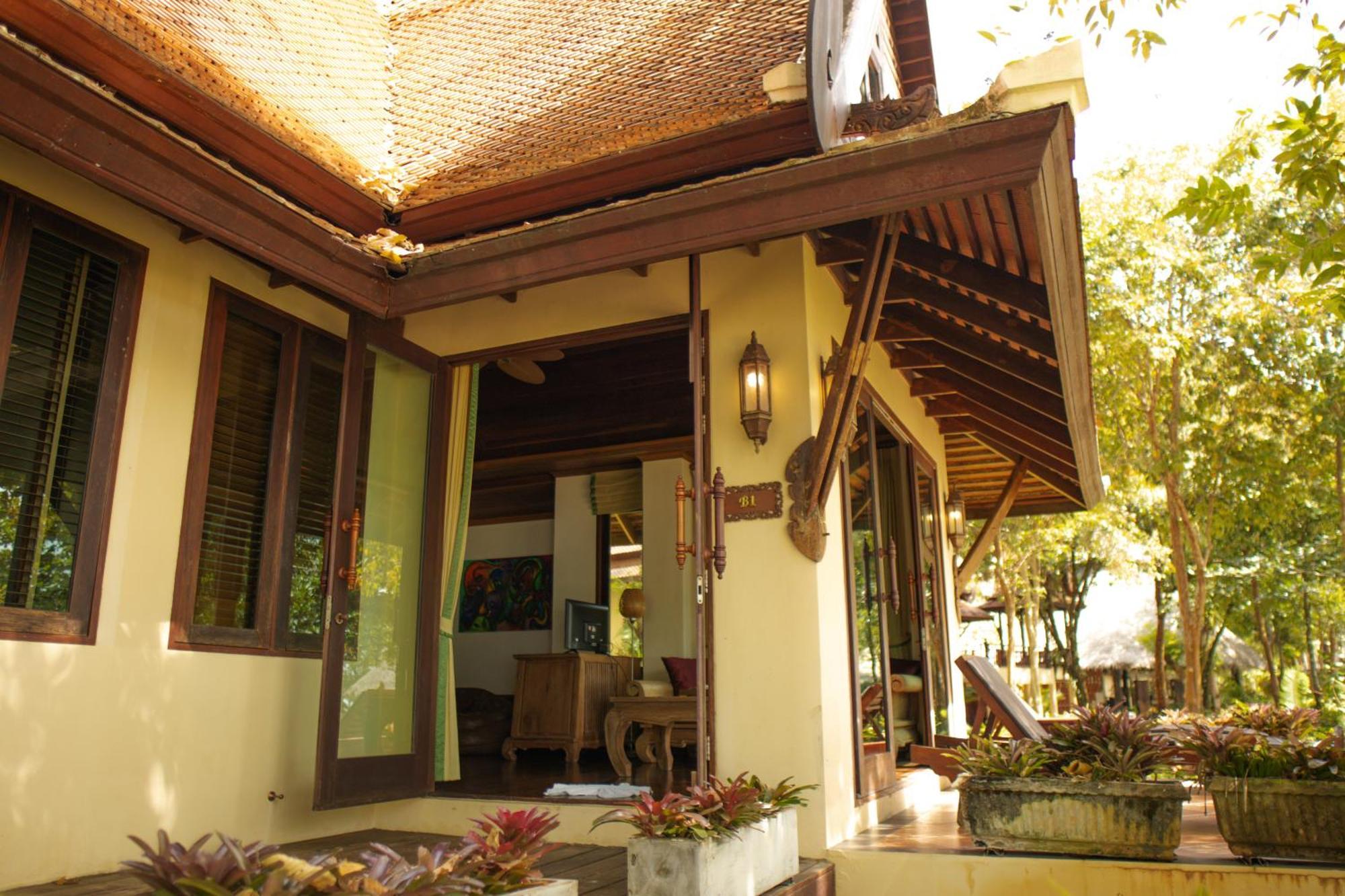 Chivapuri Beach Resort Koh Chang Exterior photo