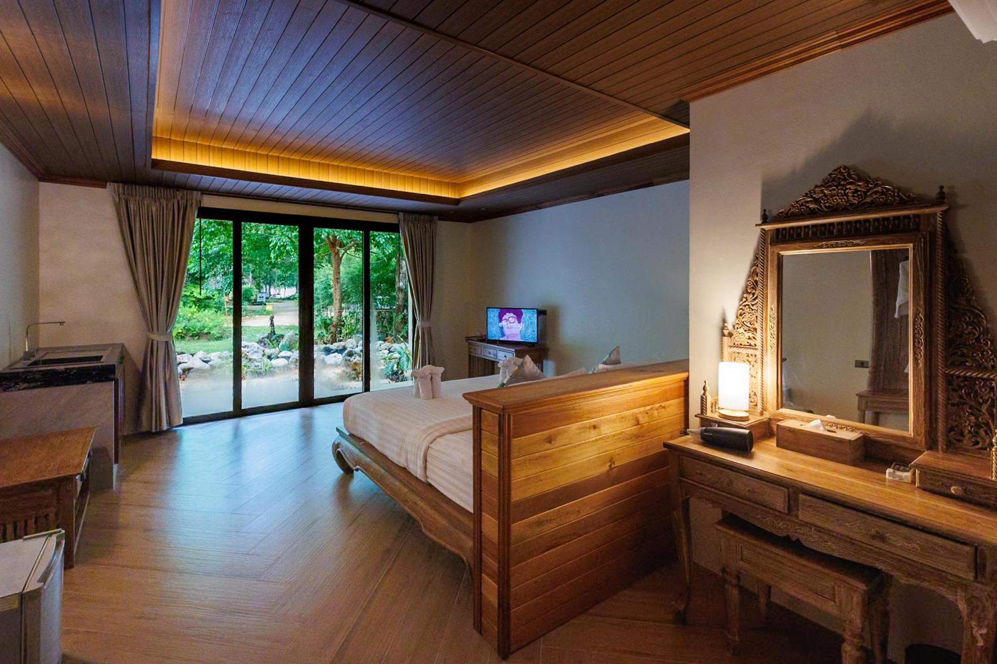Chivapuri Beach Resort Koh Chang Exterior photo